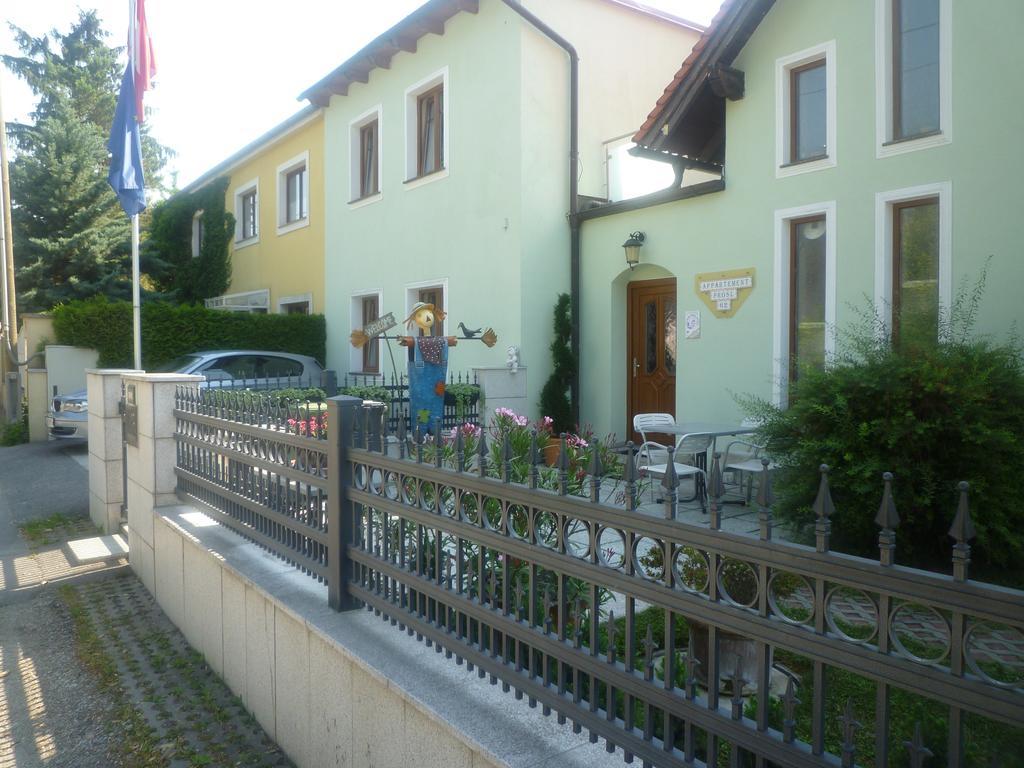 Gartenpension Prosl Wina Bagian luar foto